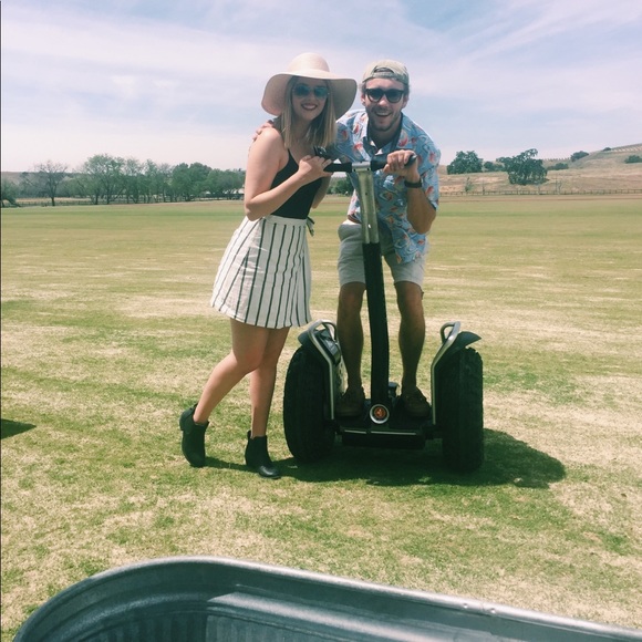 Meet your Posher, Nikita - Picture 7 of 7